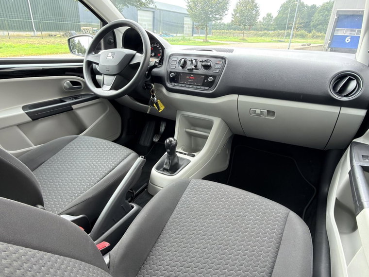 Vehicle Image 22
