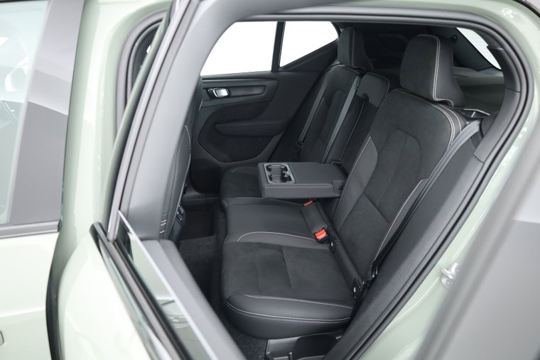 Vehicle Image 31