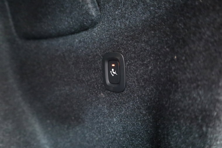 Vehicle Image 33