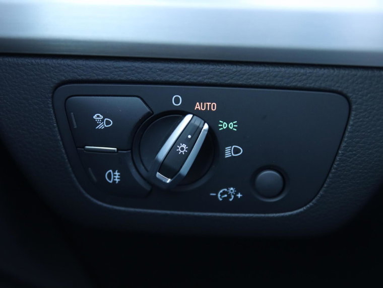Vehicle Image 39
