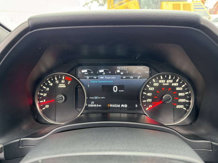 Vehicle Image 40