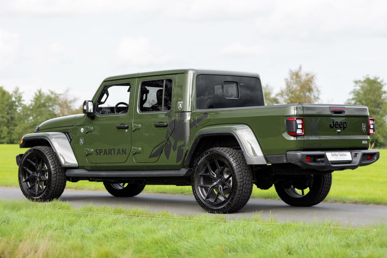 Vehicle Image 18