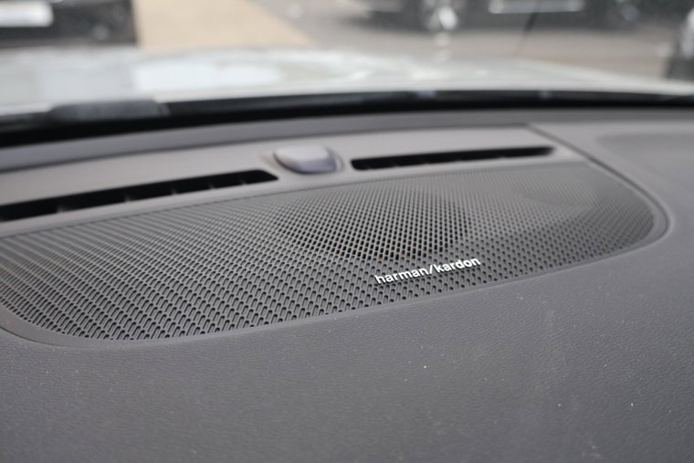 Vehicle Image 36