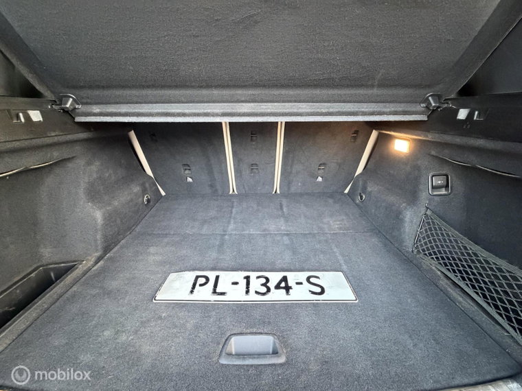 Vehicle Image 27
