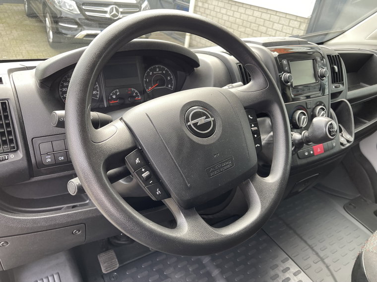 Vehicle Image 24
