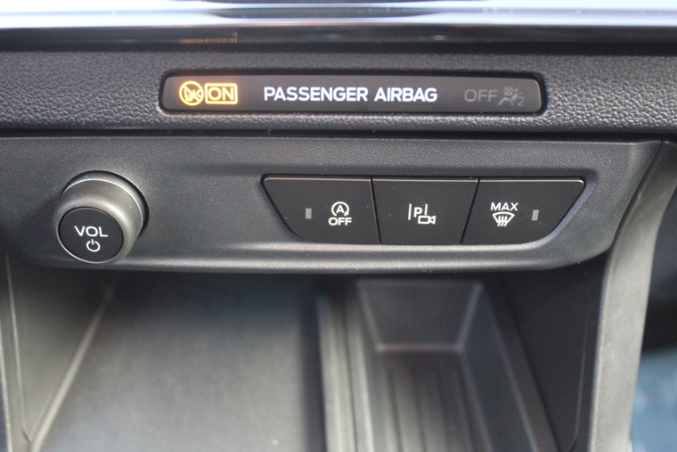 Vehicle Image 26