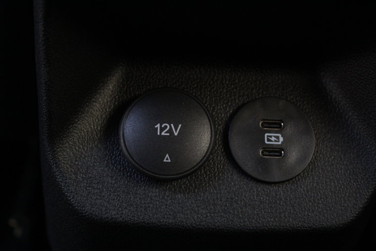 Vehicle Image 35
