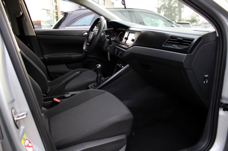 Vehicle Image 15