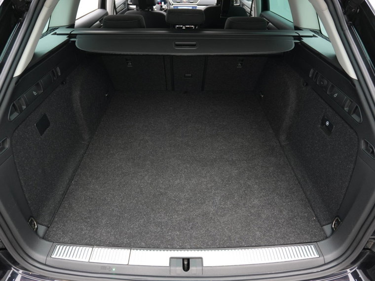Vehicle Image 35
