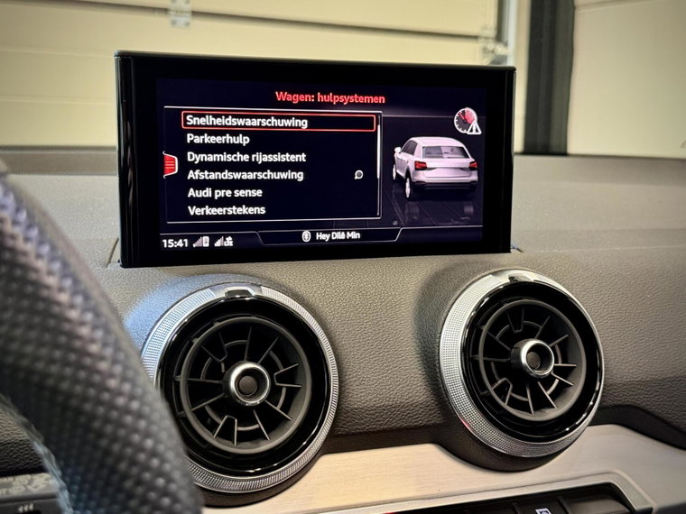 Vehicle Image 30