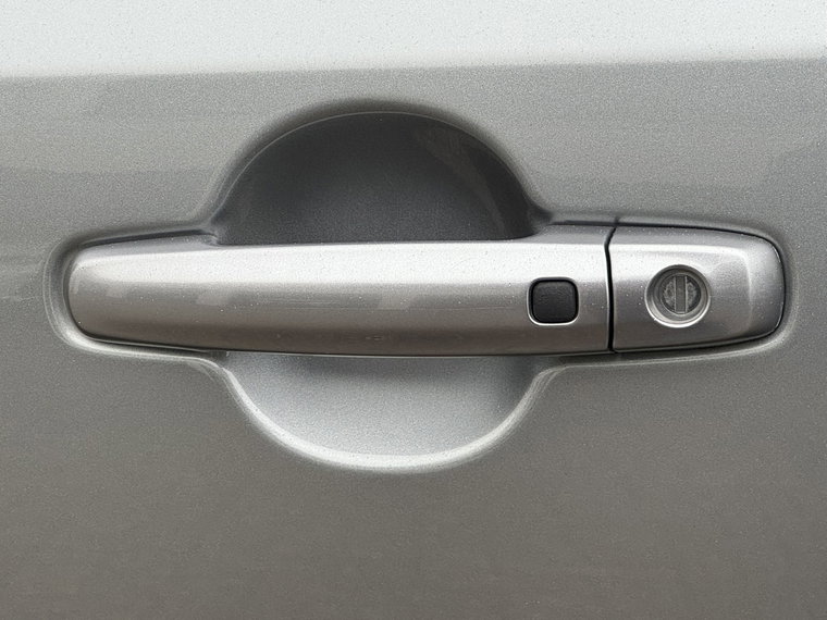 Vehicle Image 26