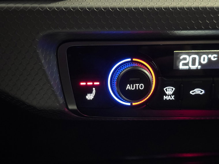 Vehicle Image 45