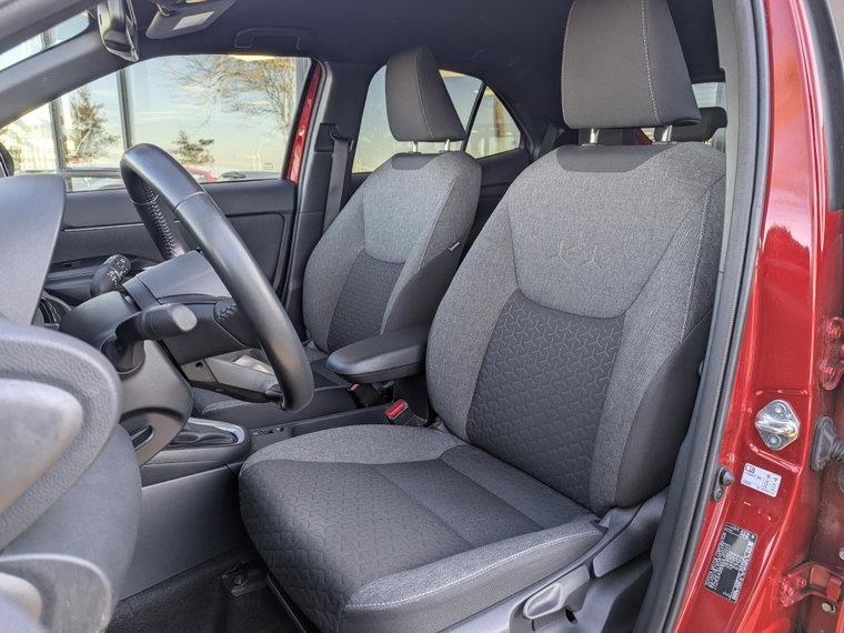 Vehicle Image 16