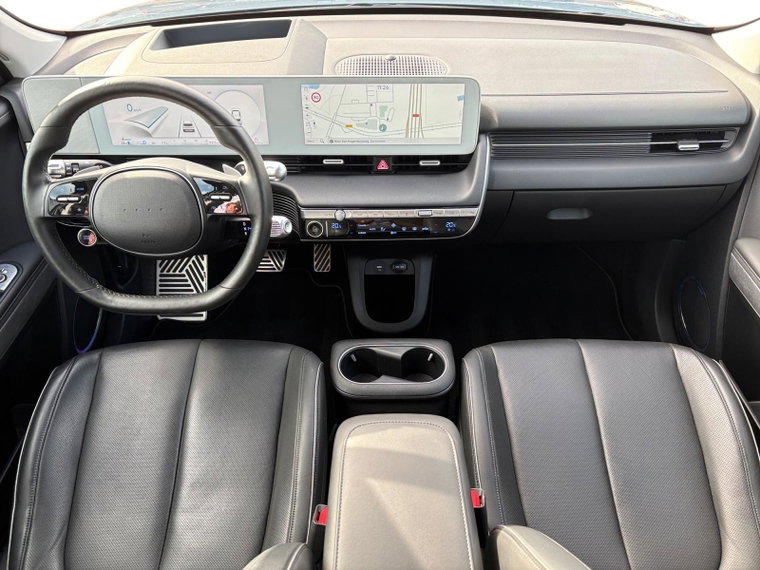 Vehicle Image 11