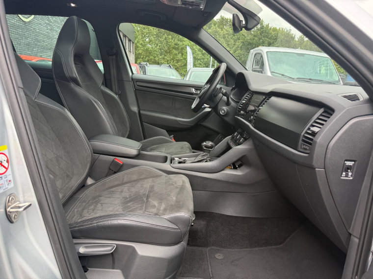 Vehicle Image 43