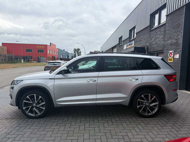 Vehicle Image 9