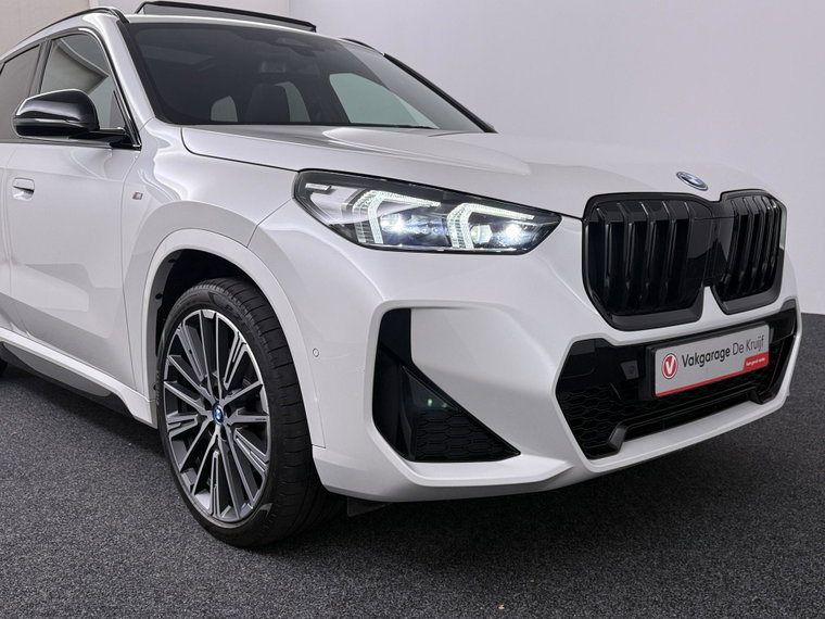 Vehicle Image 40