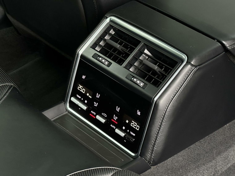 Vehicle Image 47