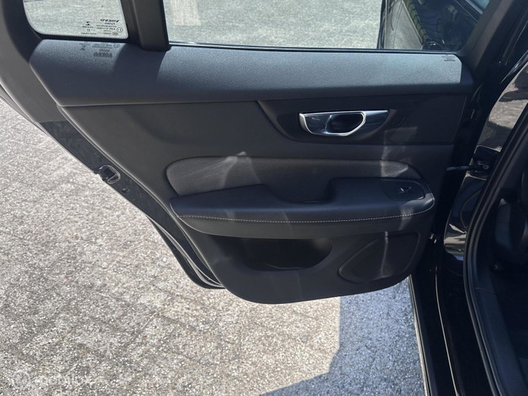Vehicle Image 39