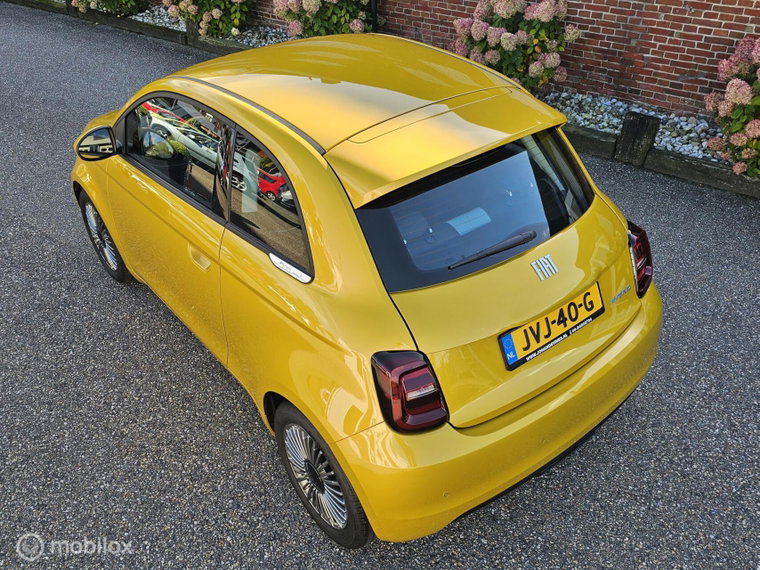 Vehicle Image 24