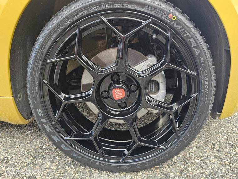 Vehicle Image 26