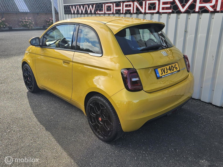 Vehicle Image 41
