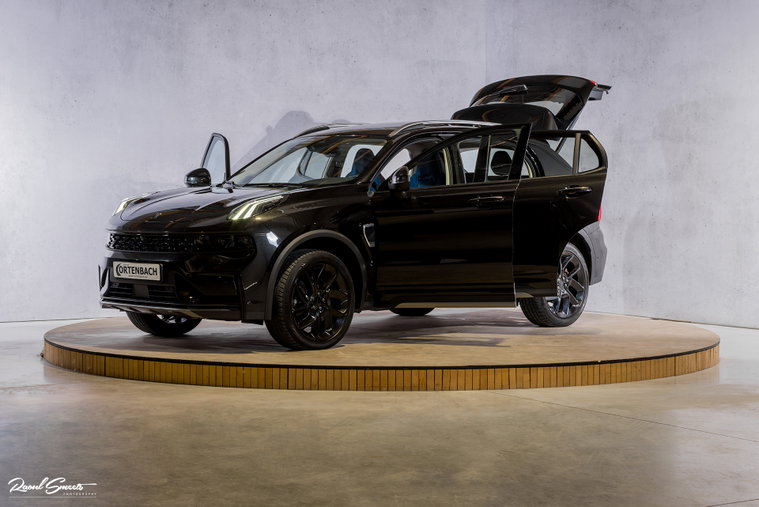 Vehicle Image 8