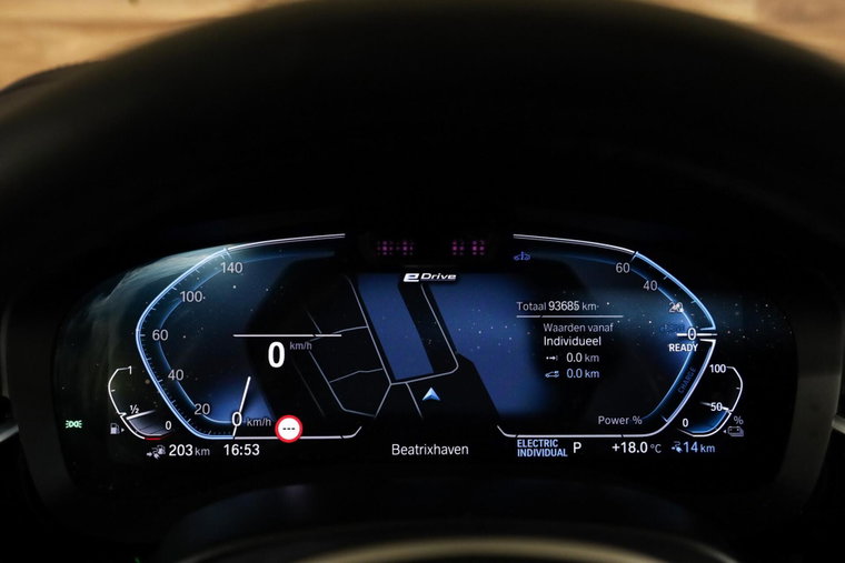 Vehicle Image 37