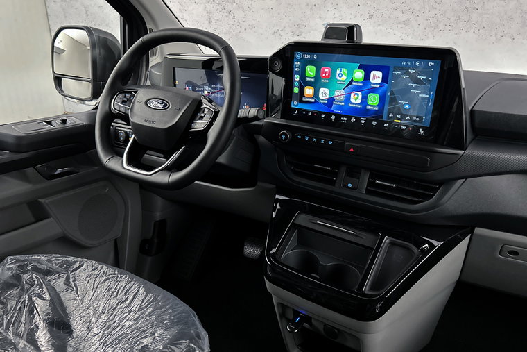 Vehicle Image 13