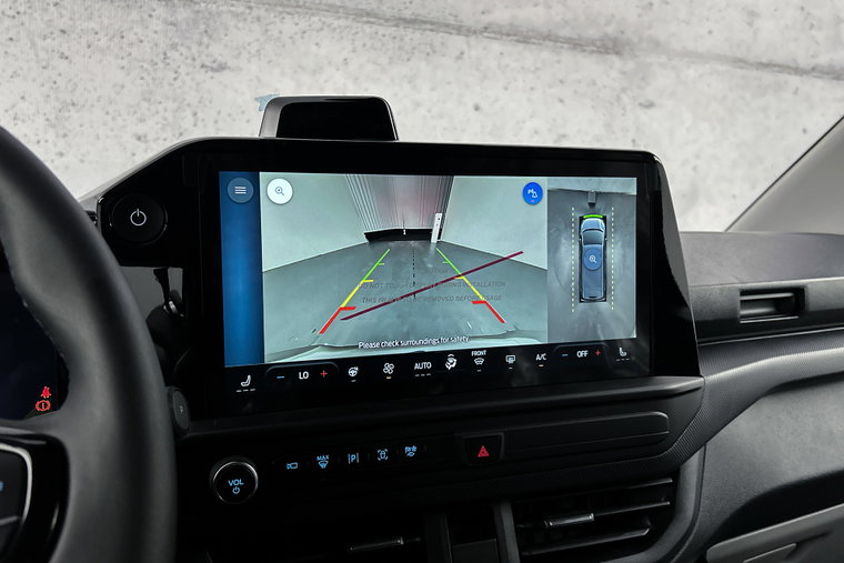 Vehicle Image 18