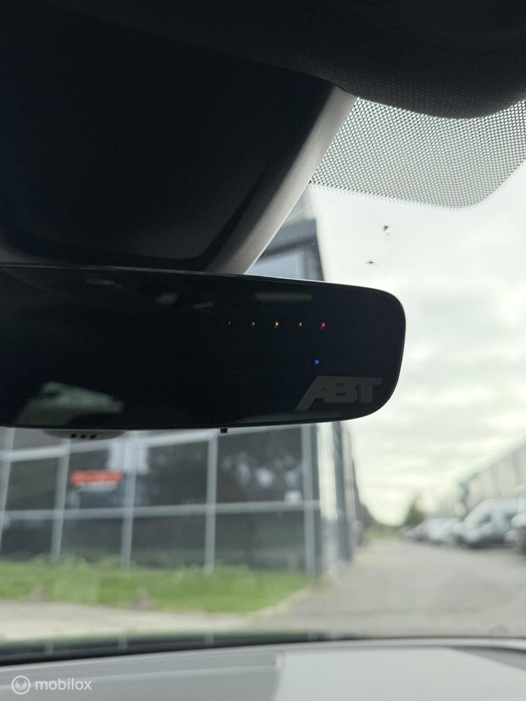 Vehicle Image 38