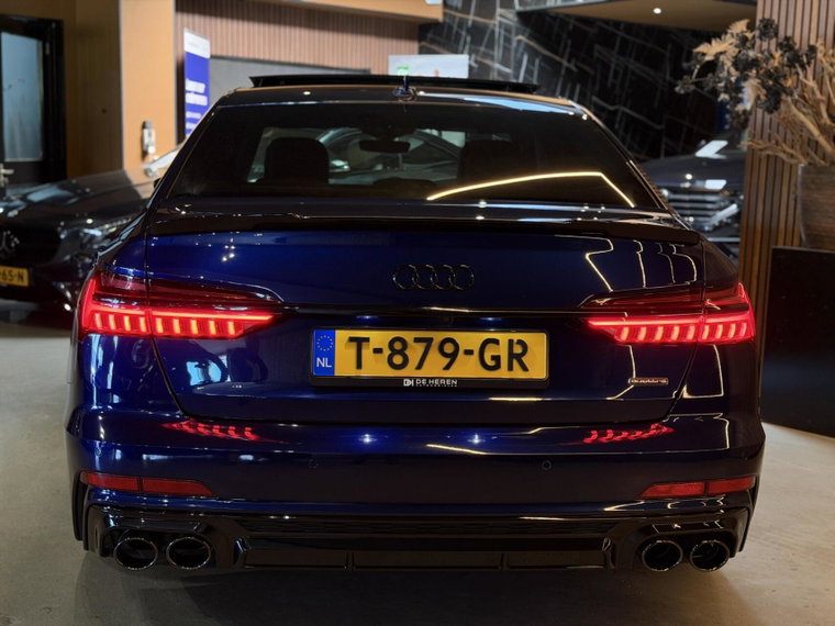 Vehicle Image 35