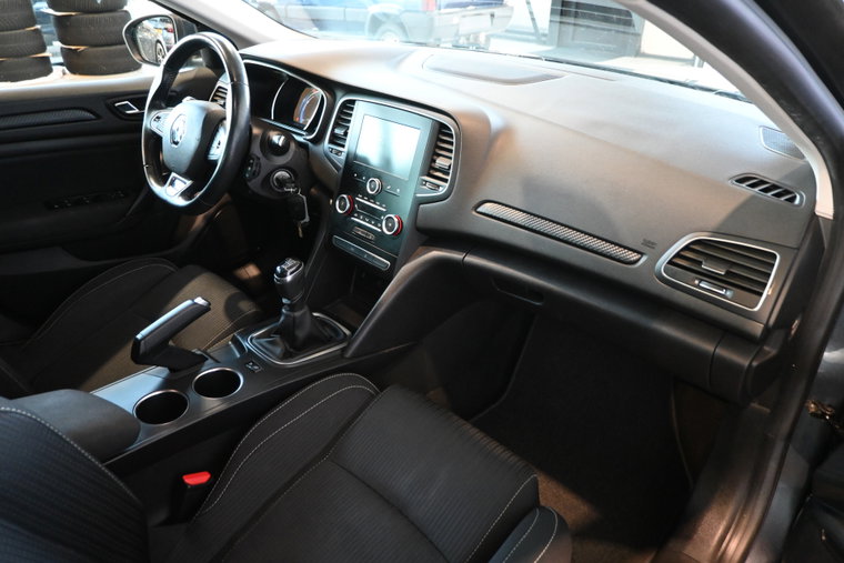 Vehicle Image 30