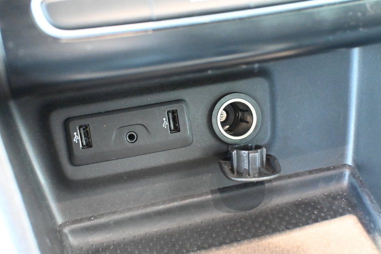 Vehicle Image 38