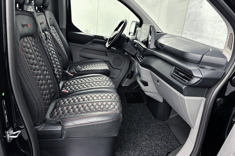 Vehicle Image 25