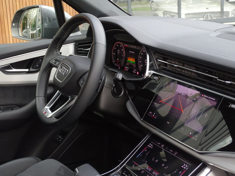 Vehicle Image 35