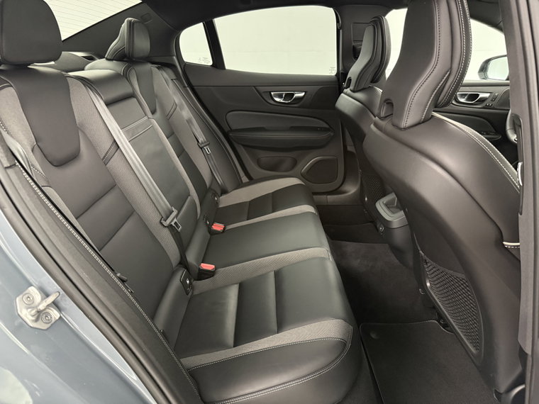 Vehicle Image 41