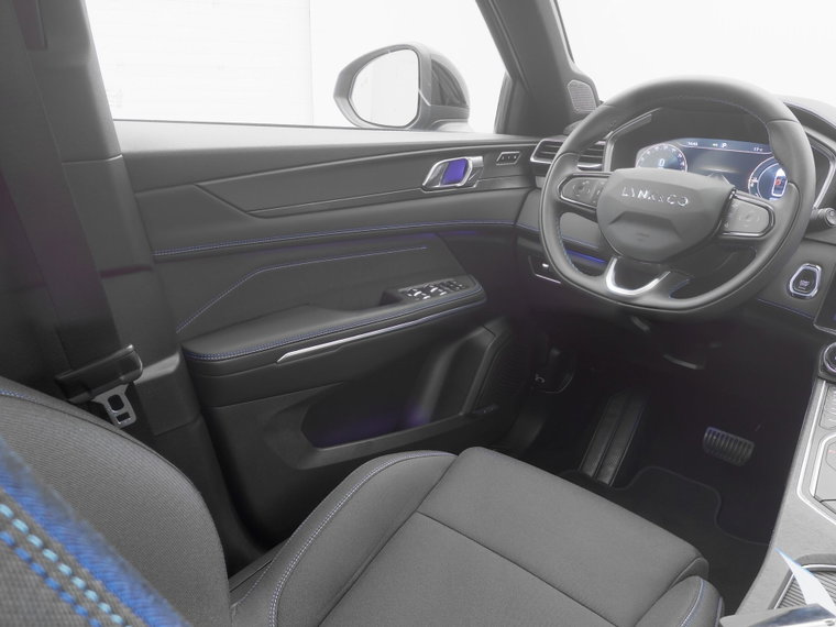 Vehicle Image 11