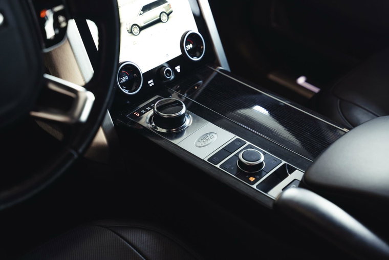 Vehicle Image 16