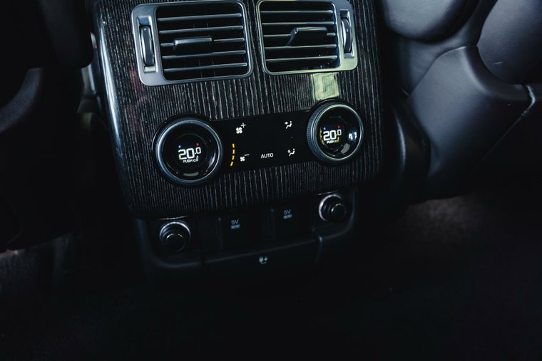 Vehicle Image 30