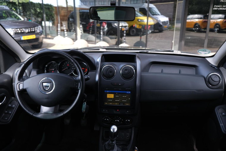 Vehicle Image 19