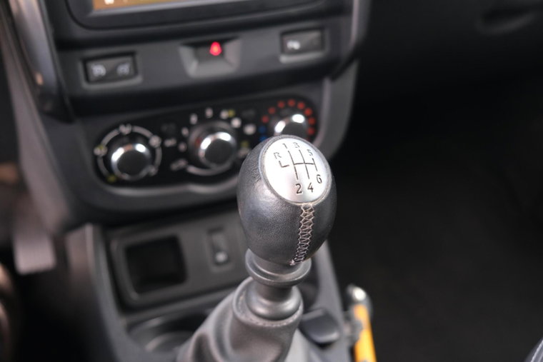 Vehicle Image 26