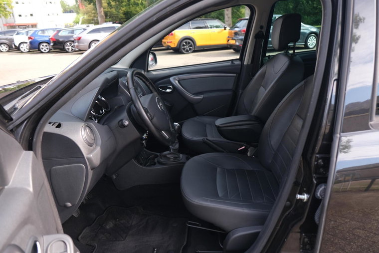 Vehicle Image 37