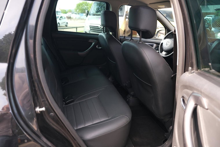 Vehicle Image 38