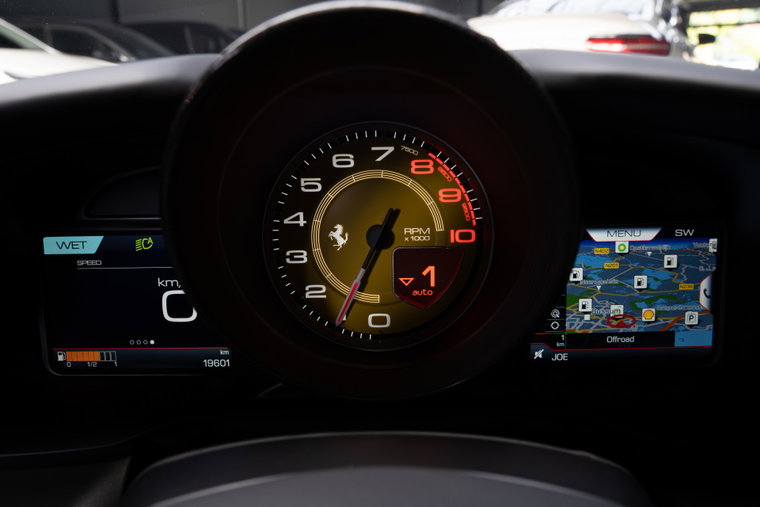 Vehicle Image 13
