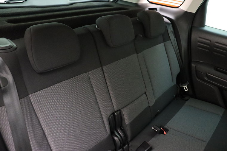Vehicle Image 15