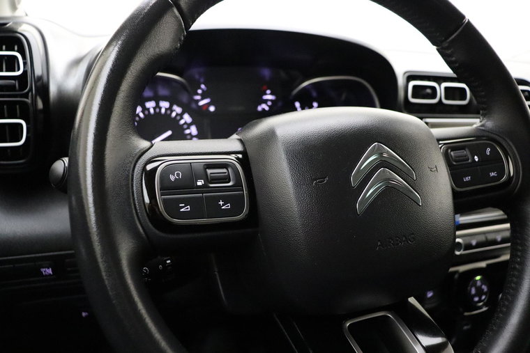 Vehicle Image 23