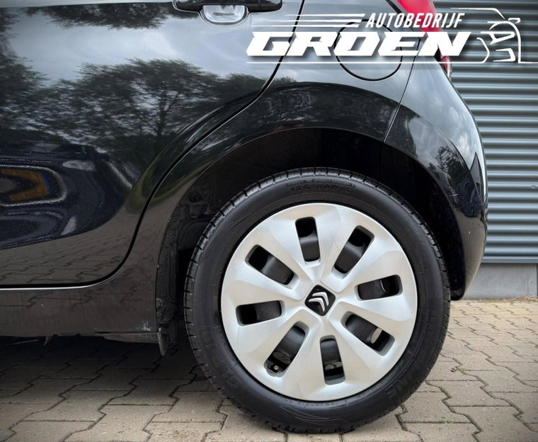 Vehicle Image 14