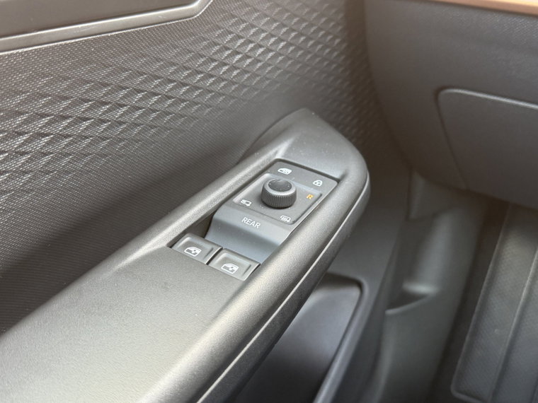 Vehicle Image 41