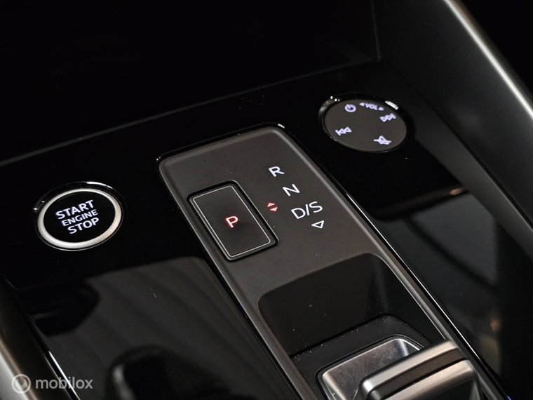 Vehicle Image 41